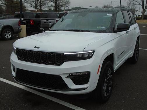 2025 Jeep Grand Cherokee Summit