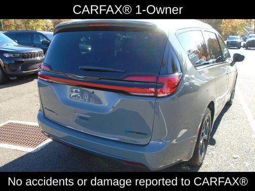 2021 Chrysler Pacifica Hybrid Touring L