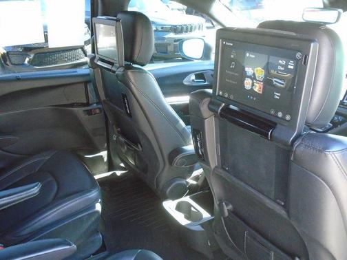 2021 Chrysler Pacifica Hybrid Touring L