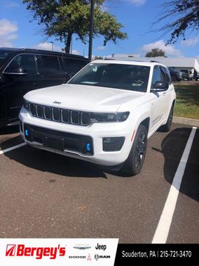 2023 Jeep Grand Cherokee 4xe Overland