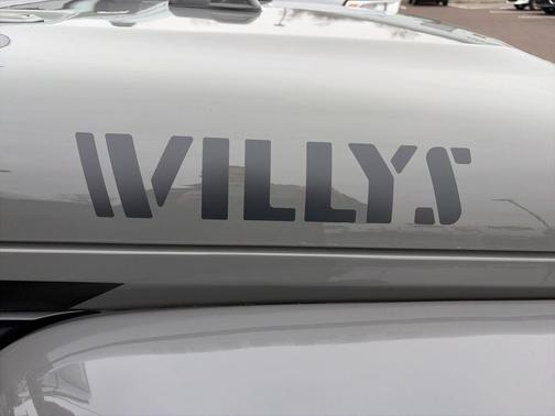 2022 Jeep Gladiator Willys 4x4