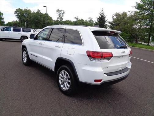2022 Jeep Grand Cherokee Laredo