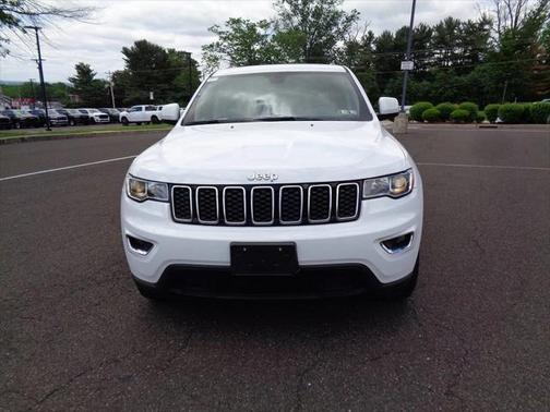 2022 Jeep Grand Cherokee Laredo