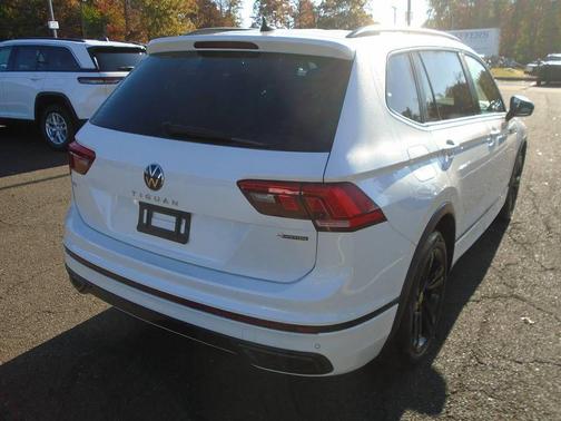 2023 Volkswagen Tiguan 2.0T SE R-Line Black 4MOTION