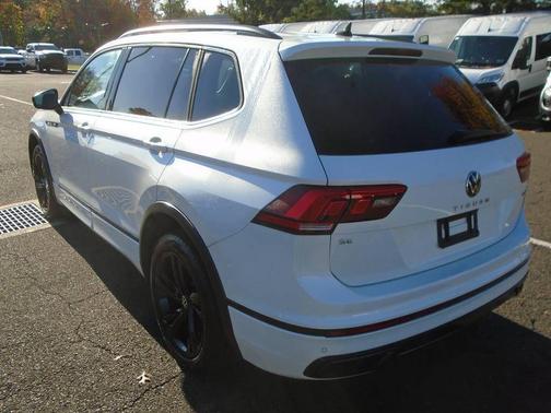 2023 Volkswagen Tiguan 2.0T SE R-Line Black 4MOTION