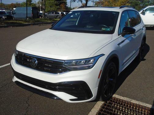 2023 Volkswagen Tiguan 2.0T SE R-Line Black 4MOTION