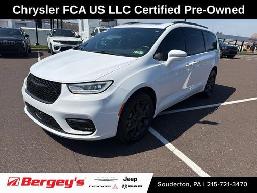 Bright White Clearcoat 2021 Chrysler Pacifica Limited