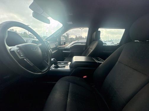 Lightning Blue 2018 Ford F-150 XLT
