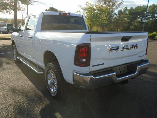 2025 RAM 2500 Big Horn Crew Cab 4x4 6'4' Box