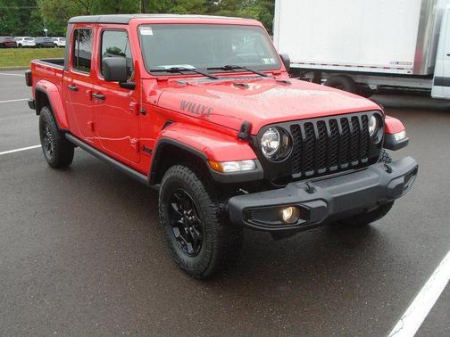 2022 Jeep Gladiator Sport