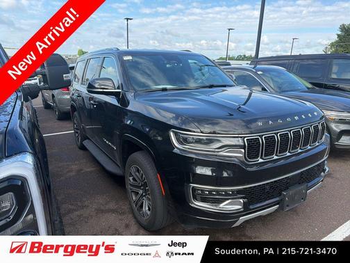Diamond Black Crystal Pearlcoat 2024 Jeep Wagoneer Series II 4x4