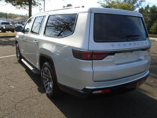 2024 Jeep Wagoneer L Series II 4x4