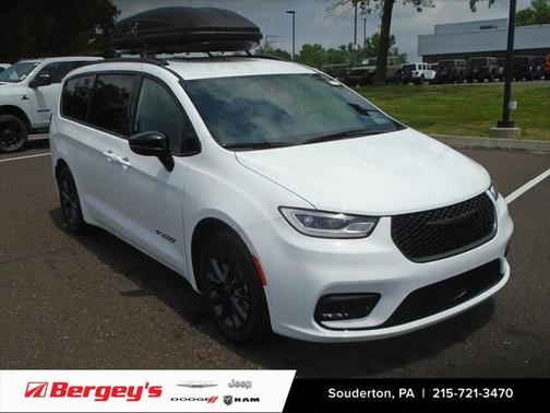 2025 Chrysler Pacifica L