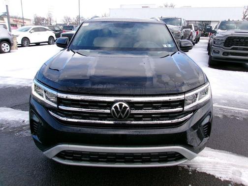 2023 Volkswagen Atlas Cross Sport 2.0T SE w/Technology 4MOTION