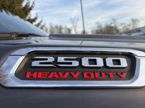 2025 RAM 2500 Big Horn Crew Cab 4x4 6'4' Box