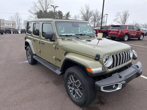 2026 Jeep Wrangler 4-Door Sahara 4x4