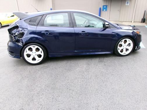 2016 Ford Focus ST Base