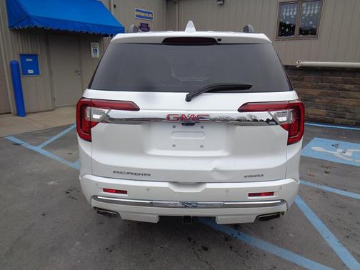 2020 GMC Acadia Denali
