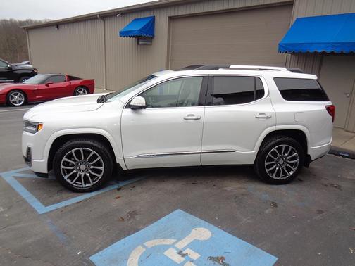 2020 GMC Acadia Denali
