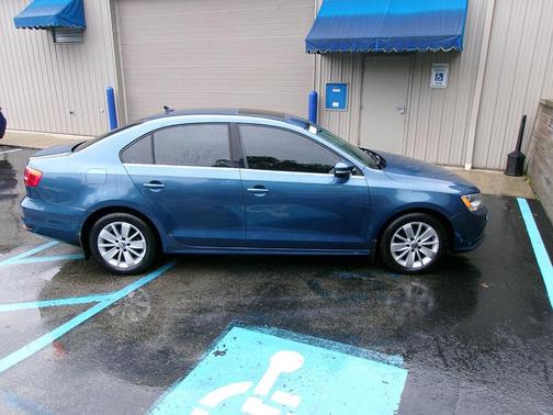 2015 Volkswagen Jetta 2.0L TDI SE w/Connectivity