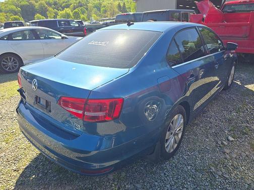 2015 Volkswagen Jetta 2.0L TDI SE w/Connectivity