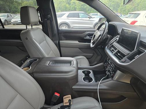 2021 Chevrolet Suburban LT