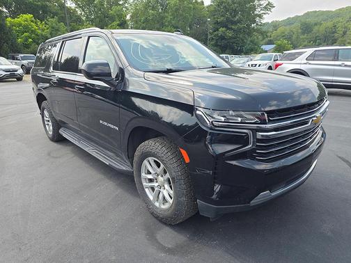 2021 Chevrolet Suburban LT