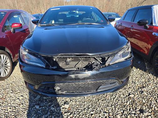 2016 Chrysler 200 S