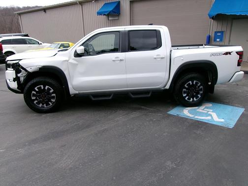 2022 Nissan Frontier PRO-4X