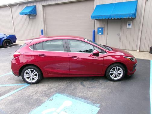 2019 Chevrolet Cruze LT