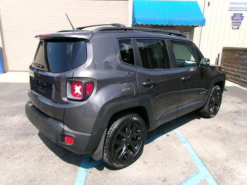 2017 Jeep Renegade Altitude