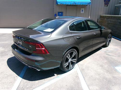 2019 Volvo S60 T6 Inscription