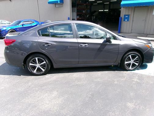 2019 Subaru Impreza 2.0i Premium