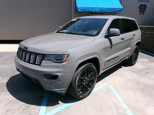 2021 Jeep Grand Cherokee Laredo