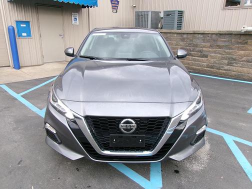 2022 Nissan Altima 2.5 SV
