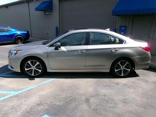 2017 Subaru Legacy Limited
