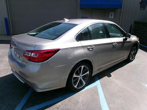 2017 Subaru Legacy Limited