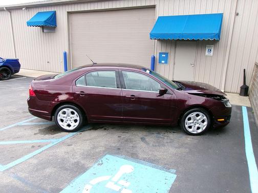 2011 Ford Fusion SE