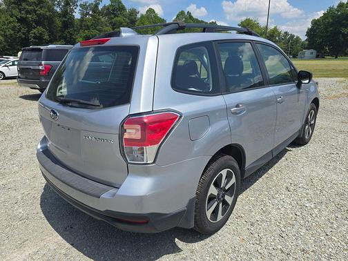 2017 Subaru Forester 2.5i