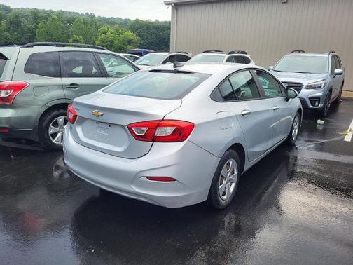 2017 Chevrolet Cruze LS
