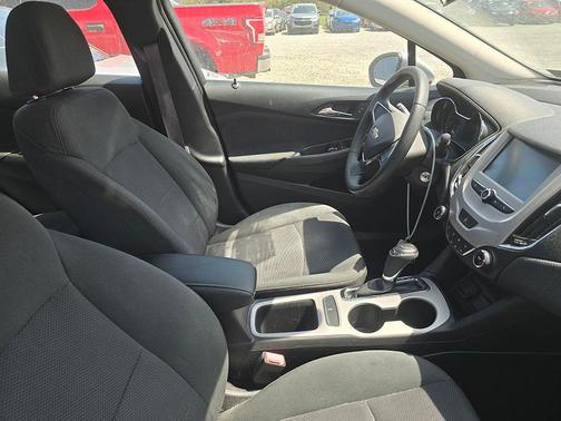 2017 Chevrolet Cruze LS