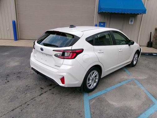 2024 Subaru Impreza Base