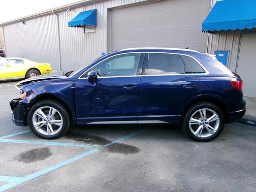 2021 Audi Q3 45 S line Premium
