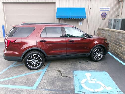 2016 Ford Explorer Sport