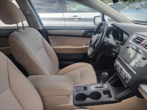 2016 Subaru Outback 2.5i Premium