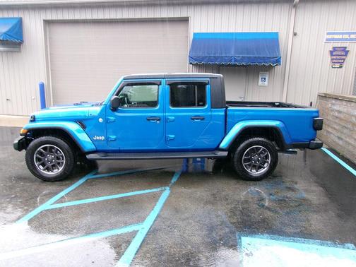 2021 Jeep Gladiator Overland