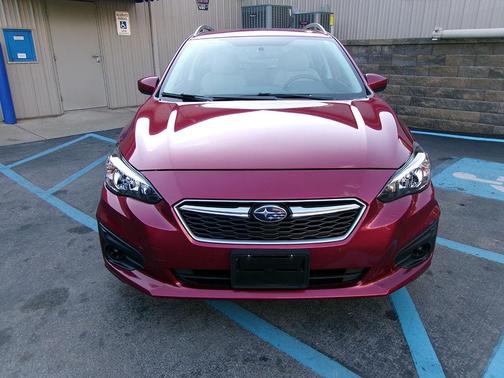 2018 Subaru Impreza 2.0i Premium