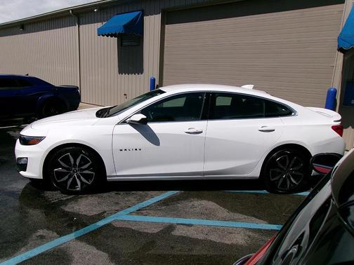 2023 Chevrolet Malibu RS