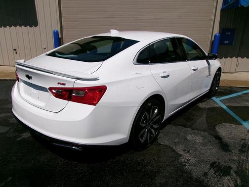 2023 Chevrolet Malibu RS