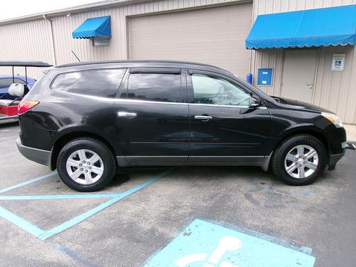2012 Chevrolet Traverse 2LT